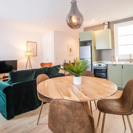 22crc1039 - Exquisite Near The Center Apartament